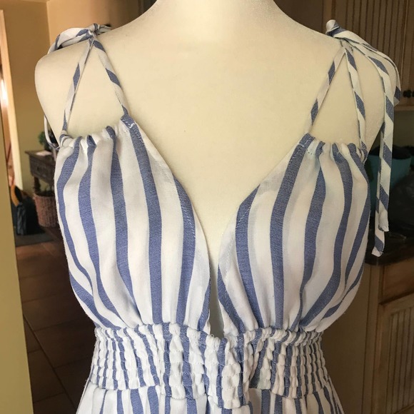 En Creme Dress Womens Medium Blue‎ White Striped Maxi Open Back - Picture 4 of 9
